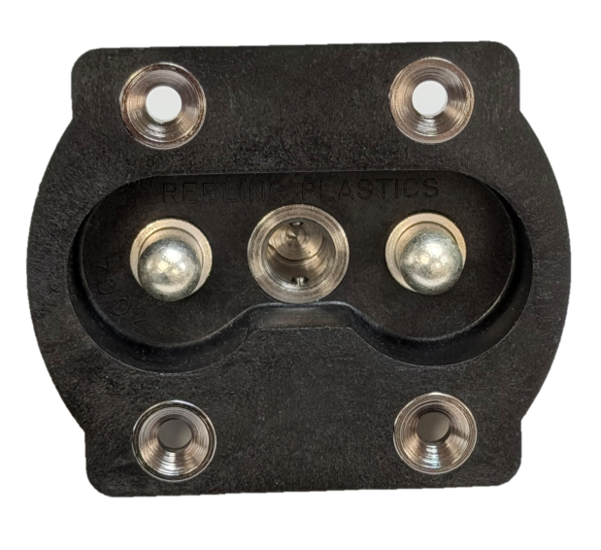 7002 Receptacle 7002 Receptacle